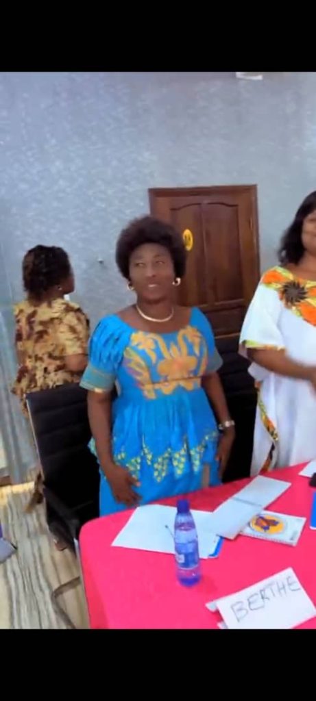 IMG-20241204-WA0023-461x1024 Mbuji-Mayi : plus de 50 femmes leaders formées grâce à l'appui de IFES en contribution de la coalition nationale des femmes leaders pour la parité (CNFLP).