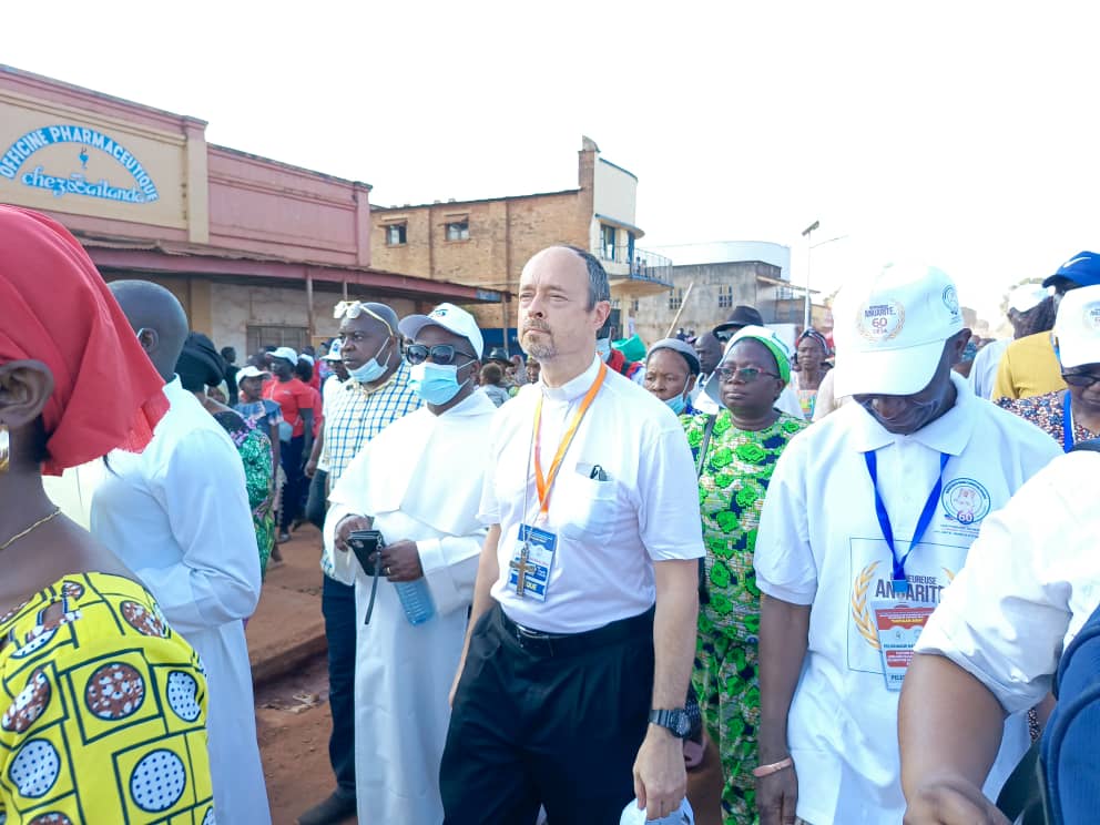 IMG-20241205-WA0052-1 Ces commémorations aux prix qui pèsent sur le poids d'autres préoccupations.