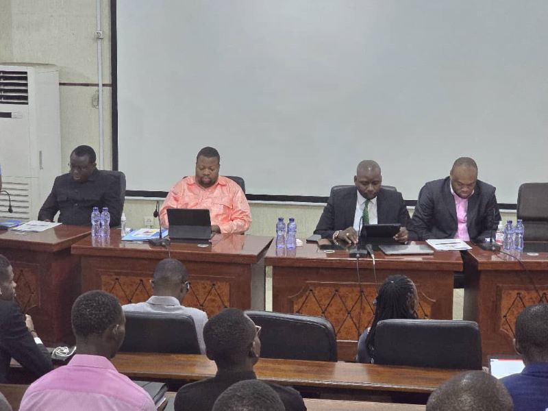 conf.-sur-constitution Révision ou changement de la Constitution, des professeurs et cerveaux congolais se disponibilisent pour la tâche.