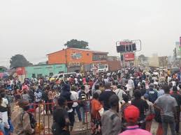 IMG-20250113-WA0030 Transports urbains kinois: Une grille tarifaire de plus, pour rien de concret. Les autorités doivent bouger !