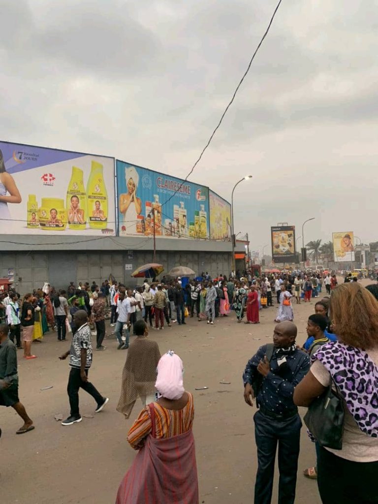 IMG-20250113-WA0039-768x1024 Transports urbains kinois: Une grille tarifaire de plus, pour rien de concret. Les autorités doivent bouger !