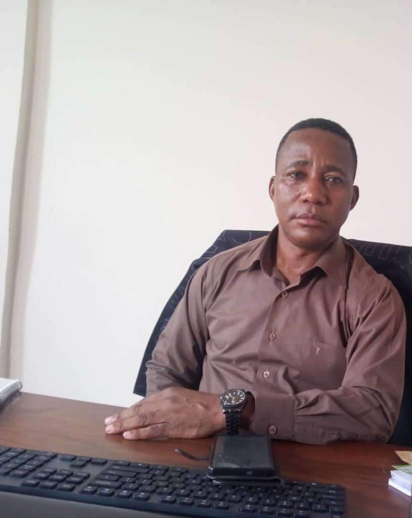 IMG-20250127-WA0025-816x1024 " Façonner l'intérêt national, Socle de la Grandeur des Nations" : Luc LUTALA KYAD'I éveille la RDC et le monde au sens réel des concepts civiques.