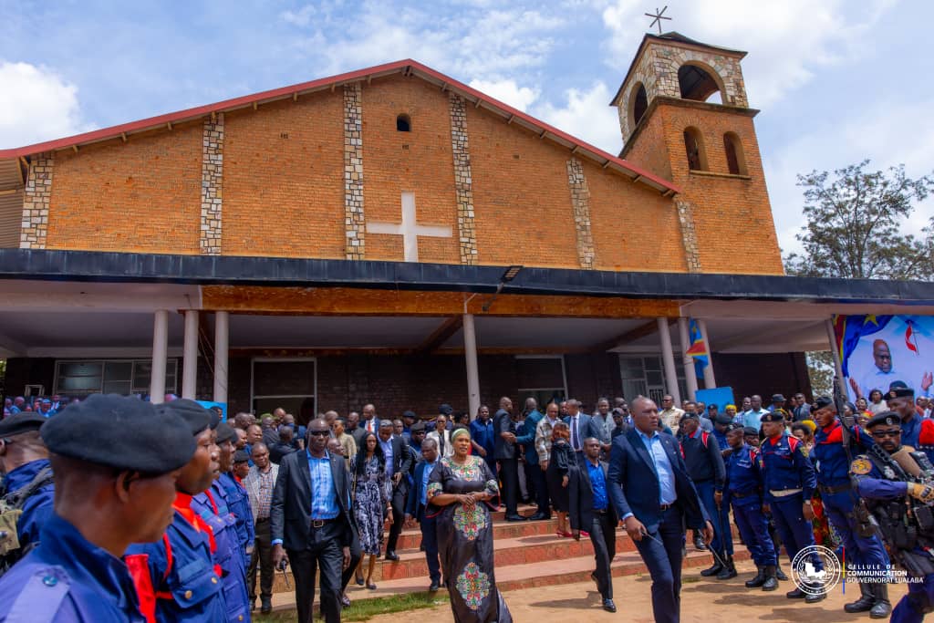 IMG-20250212-WA0052 LUALABA-SEMAINE DES PRIÈRES INTENSES EN FAVEUR DE L’EST DE LA RDC: Fifi MASUKA PARTICIPE ACTIVEMENT AU PREMIER JOUR DES ACTIVITÉS À L’ÉGLISE MÉTHODISTE KATEMBO.