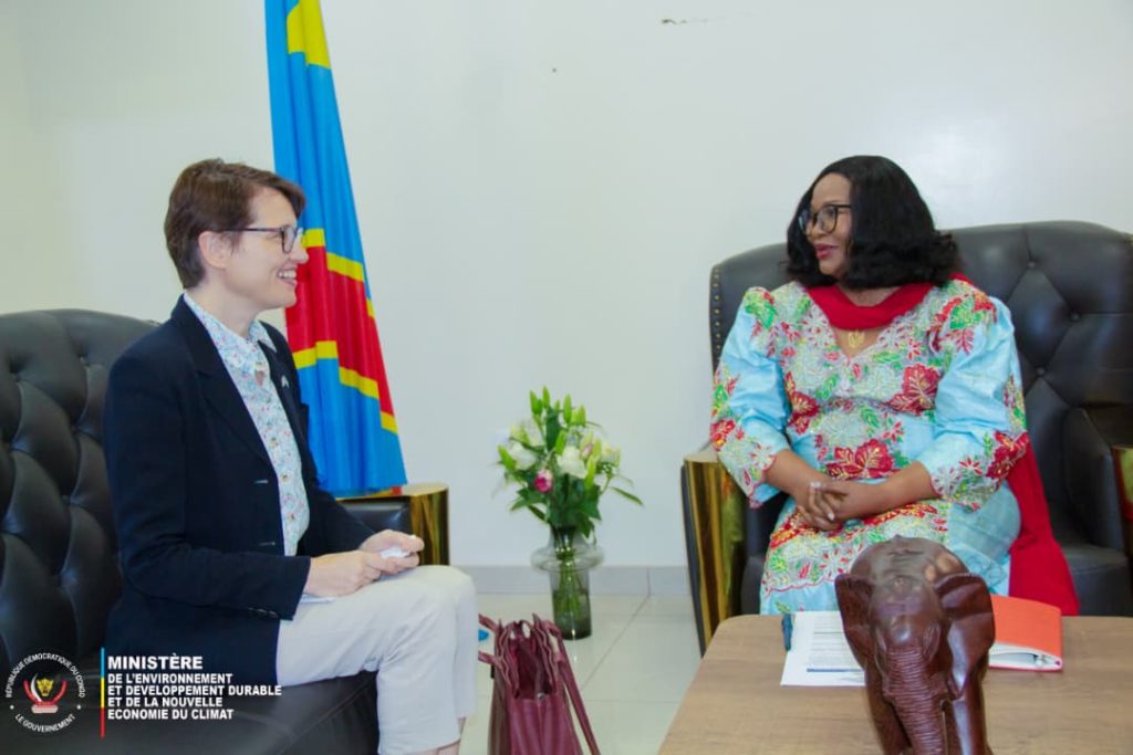 IMG-20250821-WA0053-1024x683 Le Royaume-Uni réaffirme à la ministre, Professeure Marie Nyange, tous ses engagements pour le secteur de l'Environnement congolais.