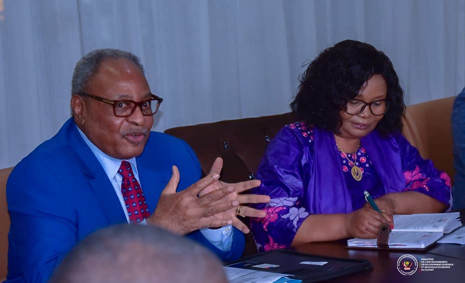 IMG-20250909-WA0102 La ministre de l'Environnement s'est concertée avec l'ambassadeur de la RDC en Éthiopie autour du 2ème Sommet africain sur le climat (ACS2) à Addis-Abeba.