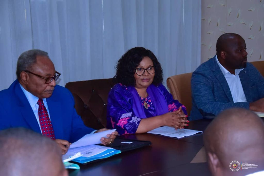 IMG-20250909-WA0105-1024x684 La ministre de l'Environnement s'est concertée avec l'ambassadeur de la RDC en Éthiopie autour du 2ème Sommet africain sur le climat (ACS2) à Addis-Abeba.