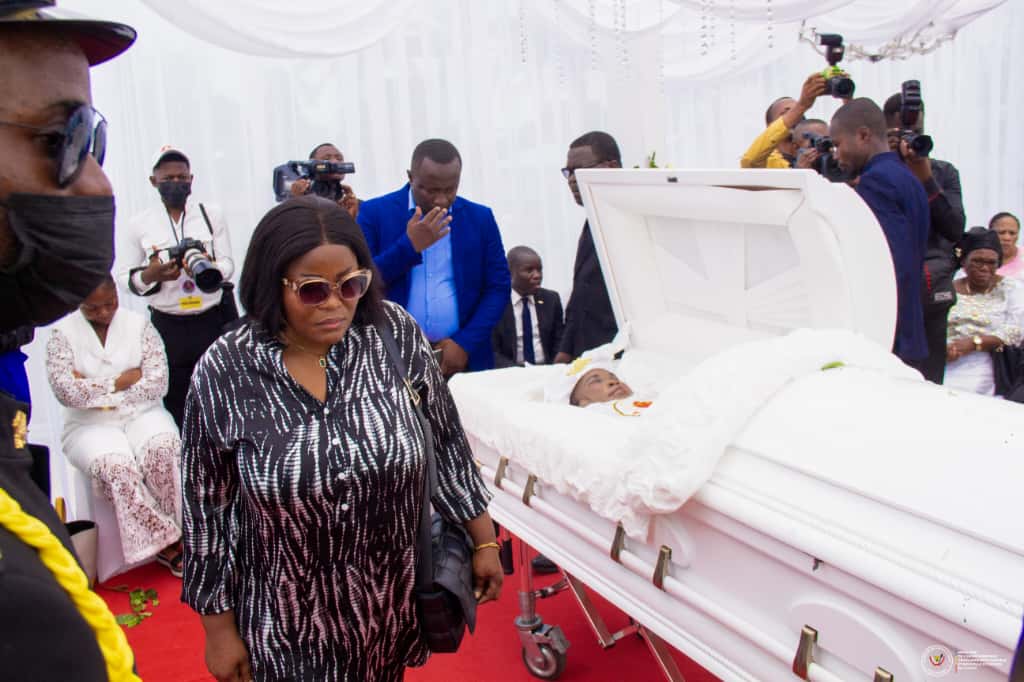 IMG-20250927-WA0064 Derniers hommages rendus à Alphonsine Angélique Rhulinabo Mosengo.