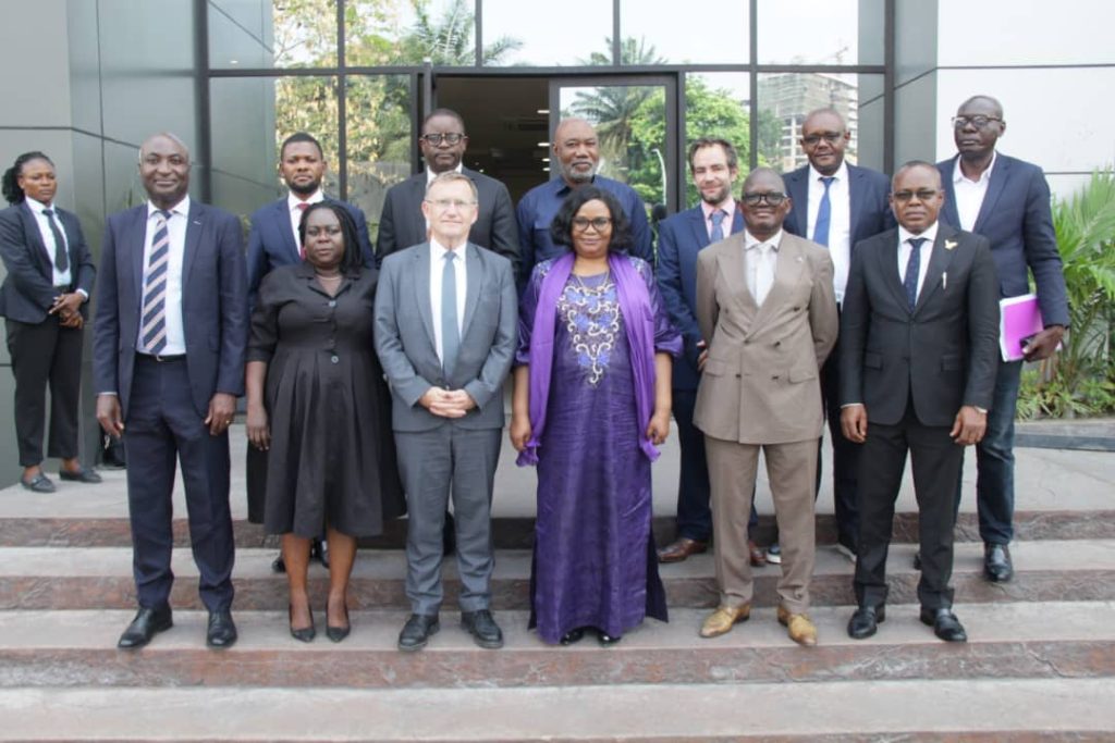 IMG-20251001-WA0147-1024x683 Politique forestière : Marie Nyange Ndambo et l’AFD posent les bases d’un draft pour la COP30.
