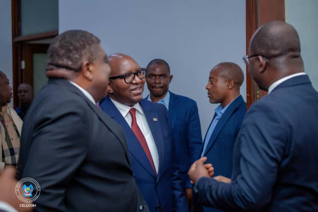 IMG-20251012-WA00171 DIPLOMATIE PARLEMENTAIRE/ASSEMBLÉE NATIONALE : L'HON. ISAAC JC TSHILUMBAYI, PRÉSIDENT INTÉRIMAIRE ÉCHANGE AVEC MARTIN CHUGONG, S.G DE L'UNION INTERPARLEMENTAIRE SUR LA 151e RÉUNION DE GENÈVE.
