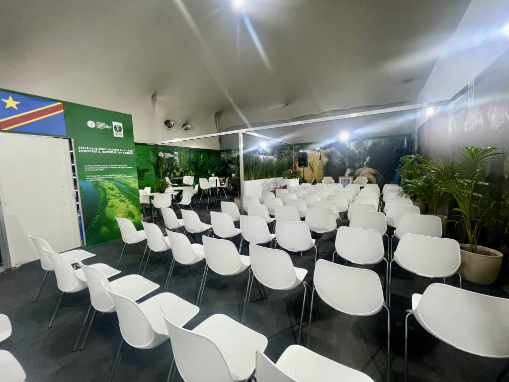 IMG-20251110-WA0108 COP30 Belém: La RDC s'offre un stand qui valorise, à juste titre, son statut de leader et de Pays-Solution à l'échelle climatique mondiale.