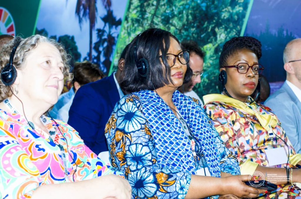 IMG-20251112-WA0090-1024x678 La RDC se repositionne avec le Gabon qui lui cède la place à la Co-facilitation du Partenariat pour les Forêts du Bassin du Congo (PFBC).