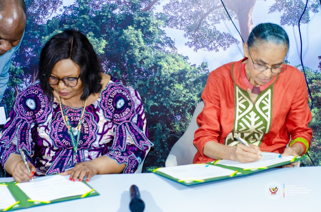 IMG-20251115-WA0137-1024x678 La RDC et le Brésil s'allient dans un mémo d'entente historique en faveur des forêts et du climat.