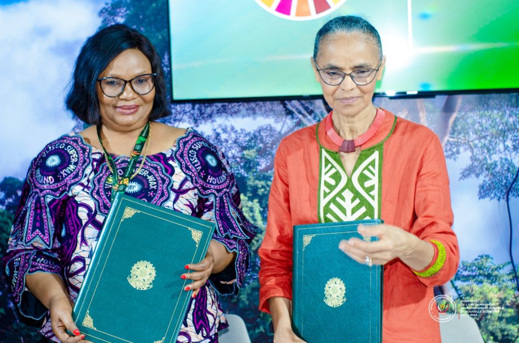 IMG-20251115-WA0139-1024x678 La RDC et le Brésil s'allient dans un mémo d'entente historique en faveur des forêts et du climat.