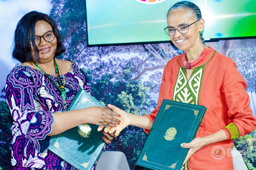 IMG-20251115-WA0140-1024x678 La RDC et le Brésil s'allient dans un mémo d'entente historique en faveur des forêts et du climat.
