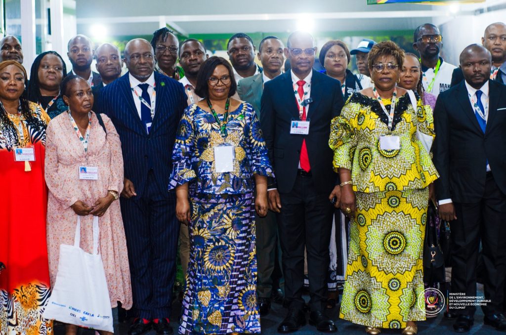 IMG-20251116-WA0090-1024x678 Transition écologique à la COP30 : La RDC livre son répertoire national des métiers verts.