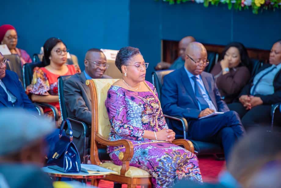 IMG-20251119-WA0043 La Première Ministre Judith Suminwa Tuluka présente le budget 2026 chiffré à 59.021 milliards FC.