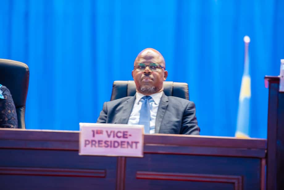 IMG-20251119-WA0045 La Première Ministre Judith Suminwa Tuluka présente le budget 2026 chiffré à 59.021 milliards FC.