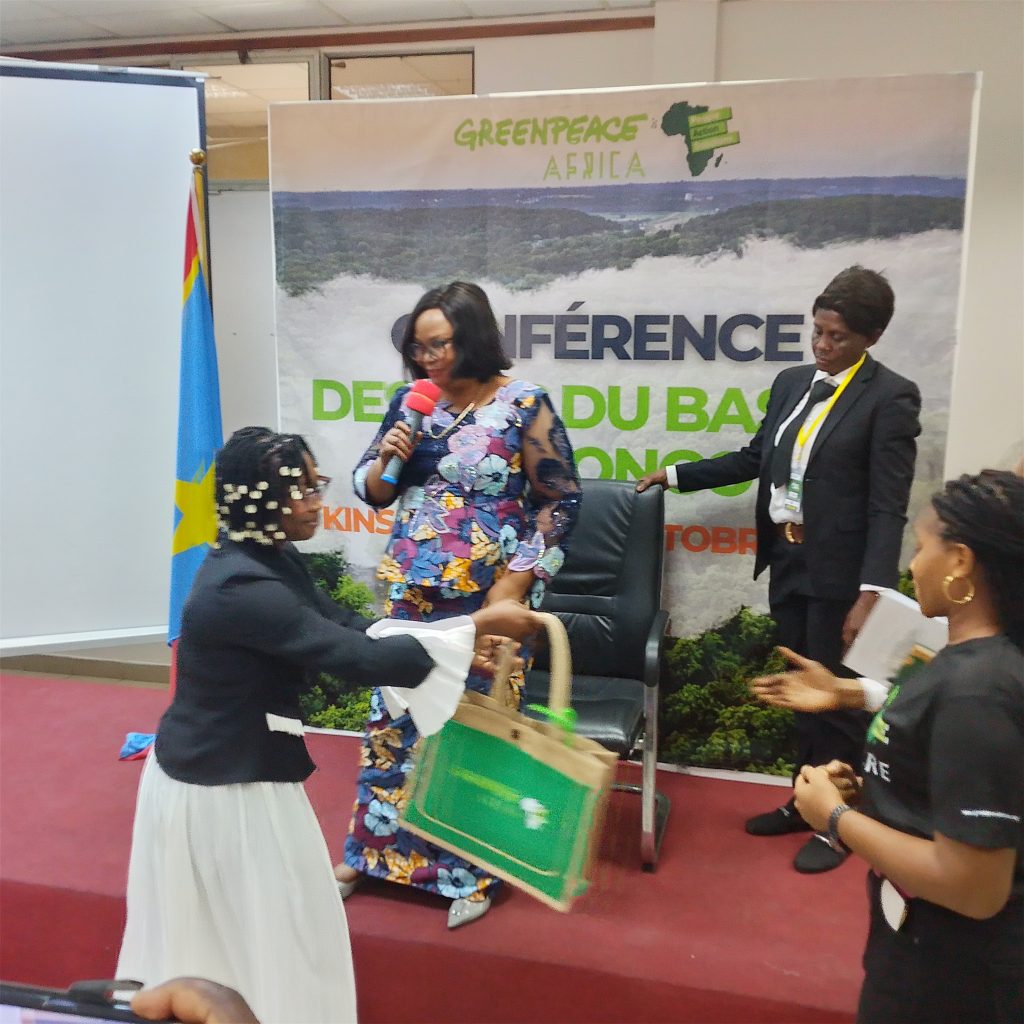 IMG_20251030_112513_813-1024x1024 Environnement. Défis africains sous-régionaux : Mme la ministre Marie Nyange lance la 2ème conférence des OSC du Bassin du Congo au cercle Elaïs de Kinshasa.