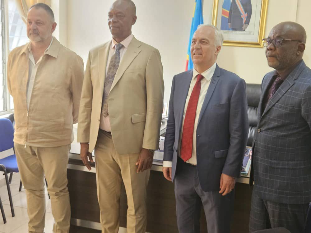 8637 RDC – Kisangani : Manuel Schneider plaide pour une écologie de terrain entre savoir scientifique et expertise locale.