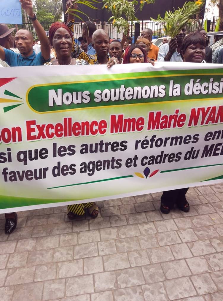 image-33 Rétrocession équitable à l’Environnement : l’intersyndicale et les agents du MEDD-NEC saluent les mesures et réformes initiées par Marie Nyange Ndambo pour l’intérêt général.
